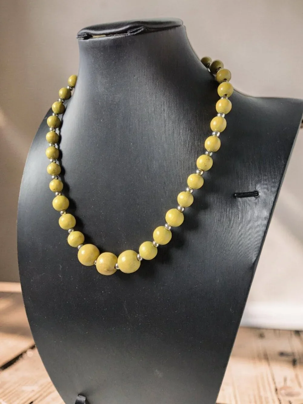 vintage polished olive wooden and silver metal beaded single row necklace